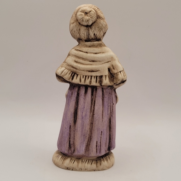 Vintage Hand Painted Ceramic Old Lady Woman Grandma Figurine Signed by Artist - Picture 5 of 11